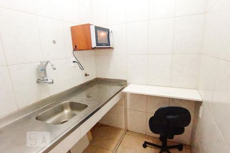 Cozinha de kitnet/studio para alugar com 1 quarto, 33m² em Centro, Rio de Janeiro