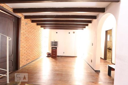 Casa à venda com 320m², 4 quartos e 3 vagasSala 2