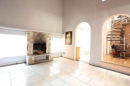 Sala de casa à venda com 4 quartos, 320m² em Cidade São Francisco, São Paulo