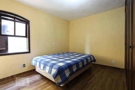 Casa à venda com 320m², 4 quartos e 3 vagasSuíte 1