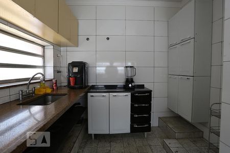 Casa à venda com 320m², 4 quartos e 3 vagasCozinha