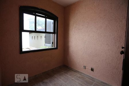 Casa à venda com 320m², 4 quartos e 3 vagasQuarto de Serviço