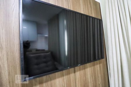 TV de apartamento para alugar com 1 quarto, 46m² em Jardim Goiás, Goiânia