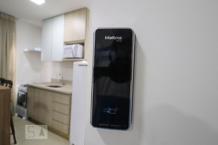 Fechadura Eletrônica de apartamento para alugar com 1 quarto, 46m² em Jardim Goiás, Goiânia