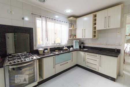 Casa à venda com 125m², 3 quartos e 2 vagasCozinha