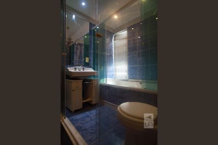 Apartamento à venda com 83m², 2 quartos e sem vagaBanheiro da Suíte