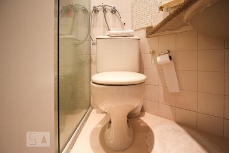 Apartamento à venda com 67m², 3 quartos e 2 vagasBanheiro 