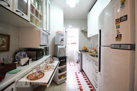 Apartamento à venda com 67m², 3 quartos e 2 vagasCozinha 
