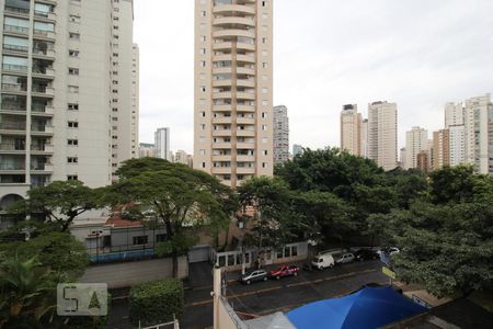 Apartamento à venda com 67m², 3 quartos e 2 vagasVista da Suíte 