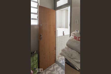 Apartamento à venda com 76m², 2 quartos e sem vagaQuarto de Serviço