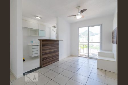 Apartamento para alugar com 45m², 2 quartos e 1 vaga Apartamento para alugar com 45m², 2 quartos e 1 vagaSala