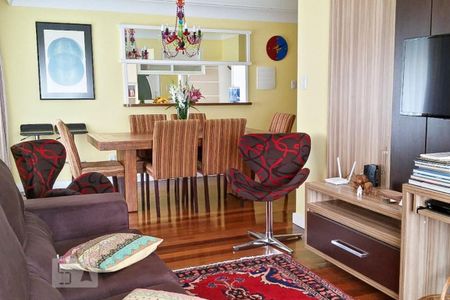 Apartamento à venda com 127m², 2 quartos e 1 vaga Apartamento à venda com 127m², 2 quartos e 1 vagaSala