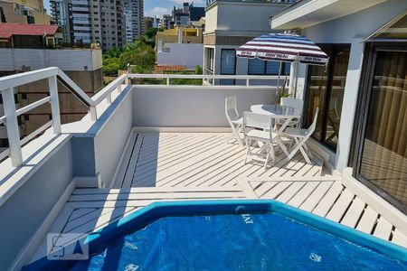 Apartamento à venda com 127m², 2 quartos e 1 vaga Apartamento à venda com 127m², 2 quartos e 1 vagaPiscina
