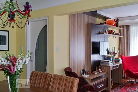 Apartamento à venda com 127m², 2 quartos e 1 vaga Apartamento à venda com 127m², 2 quartos e 1 vagaDetalhe Sala