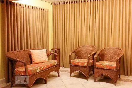 Apartamento à venda com 127m², 2 quartos e 1 vaga Apartamento à venda com 127m², 2 quartos e 1 vagaDetalhe Sala