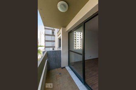 Varanda de apartamento para alugar com 3 quartos, 110m² em Vila Nova Conceição, São Paulo