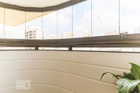 Apartamento para alugar com 155m², 2 quartos e 3 vagas Apartamento para alugar com 155m², 2 quartos e 3 vagasVaranda Quartos