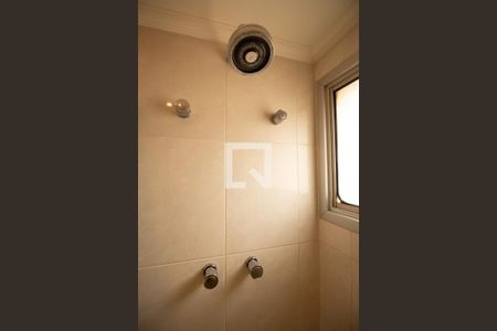 Apartamento à venda com 83m², 2 quartos e 2 vagas Apartamento à venda com 83m², 2 quartos e 2 vagasBanheiro da Suíte