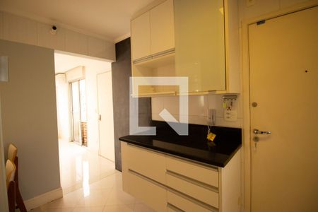 Apartamento à venda com 83m², 2 quartos e 2 vagas Apartamento à venda com 83m², 2 quartos e 2 vagasCozinha
