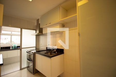 Apartamento à venda com 83m², 2 quartos e 2 vagas Apartamento à venda com 83m², 2 quartos e 2 vagasCozinha