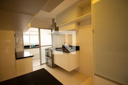Apartamento à venda com 83m², 2 quartos e 2 vagas Apartamento à venda com 83m², 2 quartos e 2 vagasCozinha