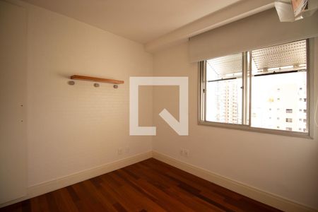 Apartamento à venda com 83m², 2 quartos e 2 vagas Apartamento à venda com 83m², 2 quartos e 2 vagasQuarto