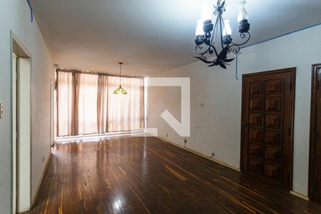 Sala 1 de casa à venda com 3 quartos, 281m² em Sagrada Família, Belo Horizonte