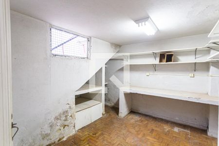 Casa à venda com 281m², 3 quartos e 4 vagasEscritório Externo