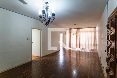 Sala 1 de casa à venda com 3 quartos, 281m² em Sagrada Família, Belo Horizonte