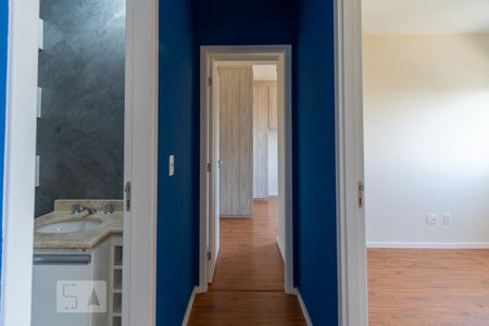 Corredor de apartamento para alugar com 2 quartos, 48m² em Vila Andrade, São Paulo