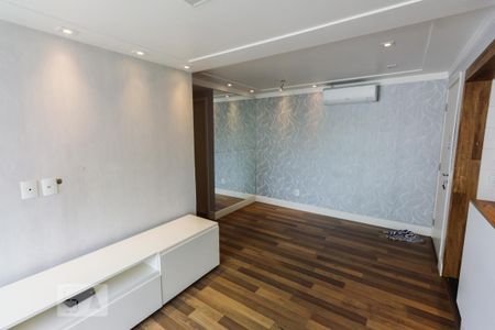 Sala de apartamento para alugar com 2 quartos, 68m² em Vila Anglo Brasileira, São Paulo