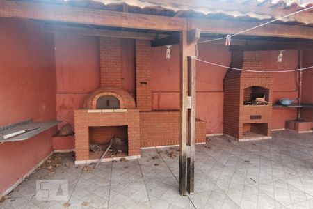 Casa à venda com 240m², 2 quartos e 2 vagasChurrasqueira