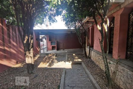 Casa à venda com 240m², 2 quartos e 2 vagasQuintal