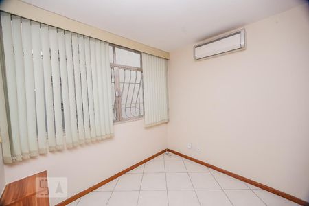 Apartamento à venda com 60m², 3 quartos e 1 vaga Apartamento à venda com 60m², 3 quartos e 1 vagaQuarto 2
