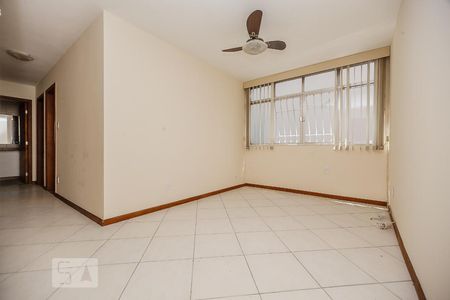 Sala de apartamento para alugar com 3 quartos, 60m² em Icaraí, Niterói