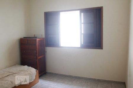 Quarto 2 de casa à venda com 3 quartos, 150m² em Vila Basileia, São Paulo