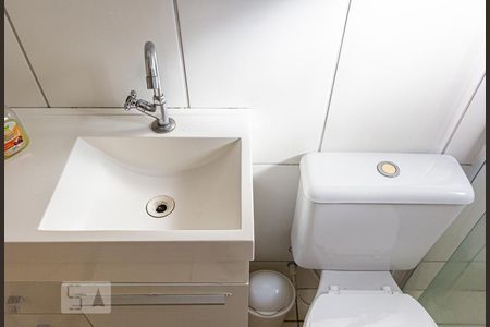 Banheiro de apartamento para alugar com 2 quartos, 45m² em Jardim Boa Esperança, Campinas