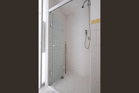 Apartamento para alugar com 65m², 2 quartos e 1 vaga Apartamento para alugar com 65m², 2 quartos e 1 vagaBanheiro Social