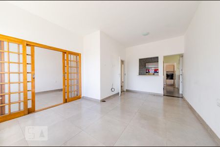 Sala de apartamento para alugar com 2 quartos, 100m² em Alto Barroca, Belo Horizonte