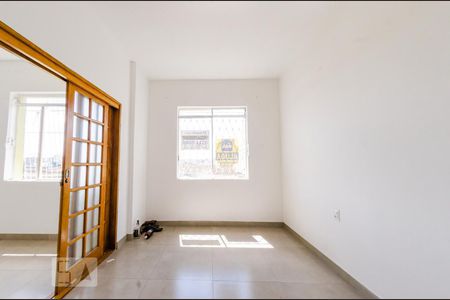 Quarto 1 de apartamento para alugar com 2 quartos, 100m² em Alto Barroca, Belo Horizonte