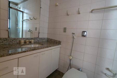 Apartamento para alugar com 115m², 3 quartos e 2 vagasBanheiro da Suíte