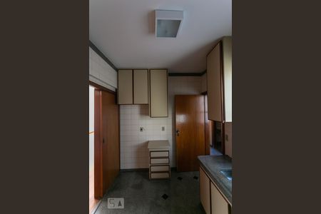 Apartamento para alugar com 115m², 3 quartos e 2 vagasCozinha