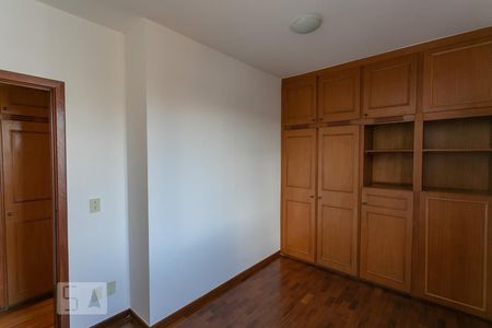 Apartamento para alugar com 115m², 3 quartos e 2 vagasQuarto 2