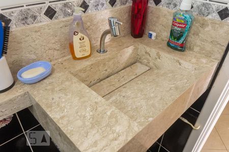 Apartamento à venda com 83m², 2 quartos e 1 vagaBanheiro