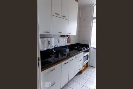 Apartamento à venda com 83m², 2 quartos e 1 vagaCozinha