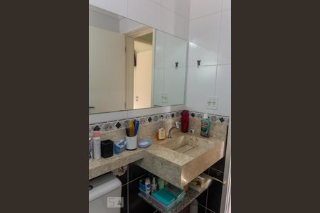 Banheiro de apartamento à venda com 2 quartos, 83m² em Santa Terezinha, São Bernardo do Campo
