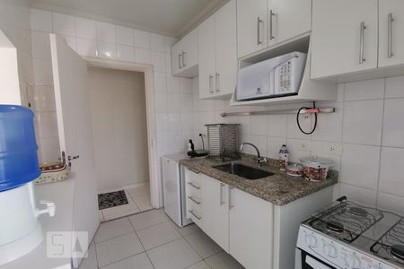 Apartamento para alugar com 55m², 2 quartos e 2 vagas Apartamento para alugar com 55m², 2 quartos e 2 vagasCozinha