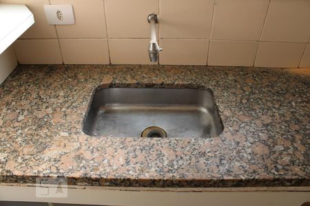 Apartamento para alugar com 32m², 1 quarto e 1 vagaPia