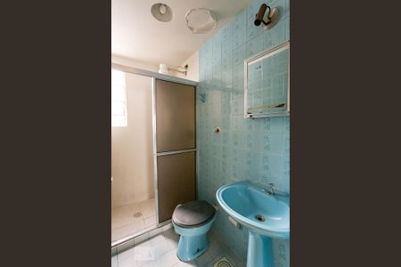 Banheiro de apartamento para alugar com 1 quarto, 42m² em Santana, Porto Alegre
