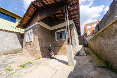 Casa à venda com 150m², 4 quartos e 2 vagasÁrea